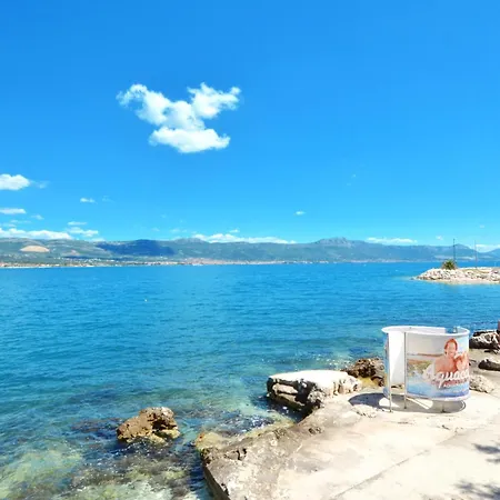 Apartamento By The Sea Arbanija, Ciovo - 9700